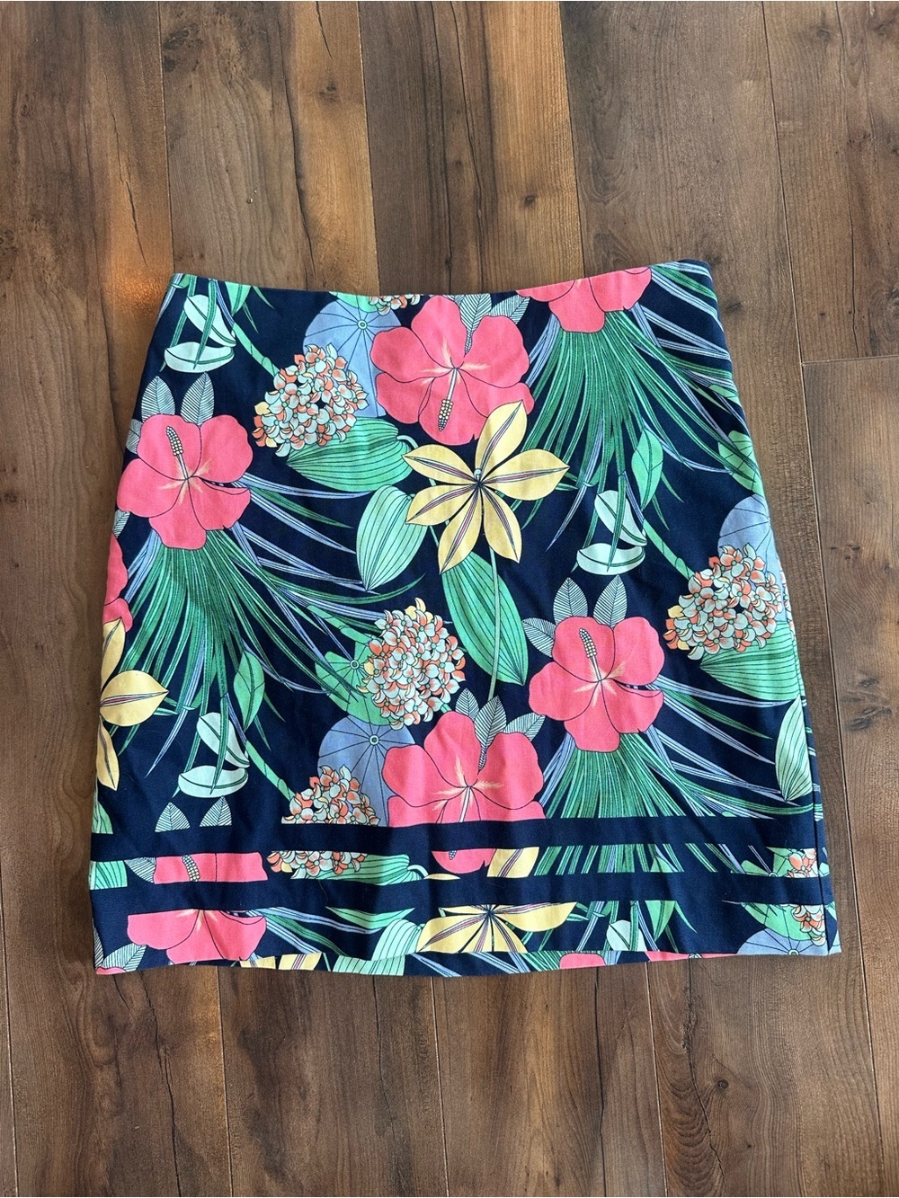 Talbots Tropical Floral Pencil Skirt Navy Pink Green Size 6 Career Resort